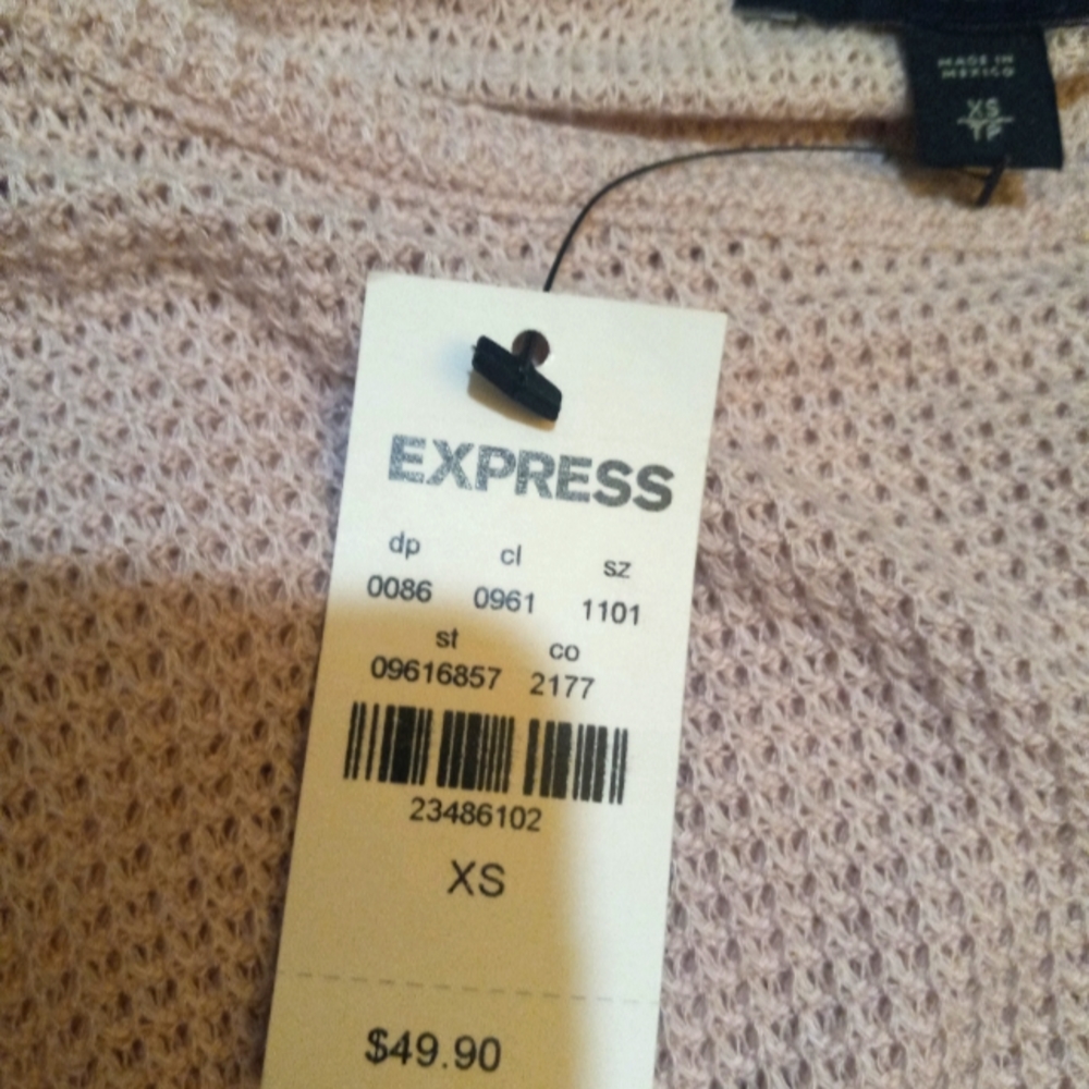 Express. Light pink crop top shirt with wrap tie on back. Size XS - Picture 5 of 9